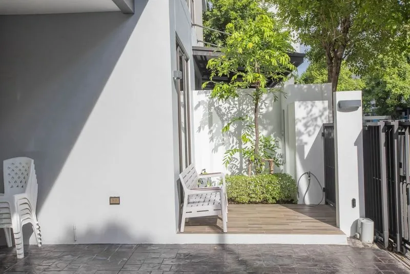 Luxury 3-Storey Semi-Detached House for Rent at Baan Klang Muang CLASSE Ekkamai–Ramintra