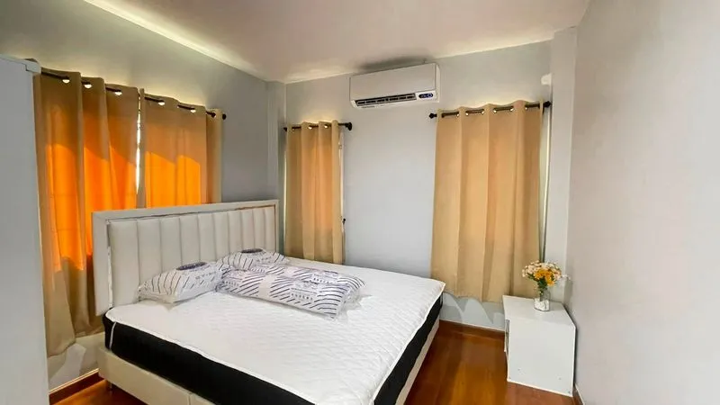 The Young Exclusive Onnut–Wongwaen–Suvarnabhumi
