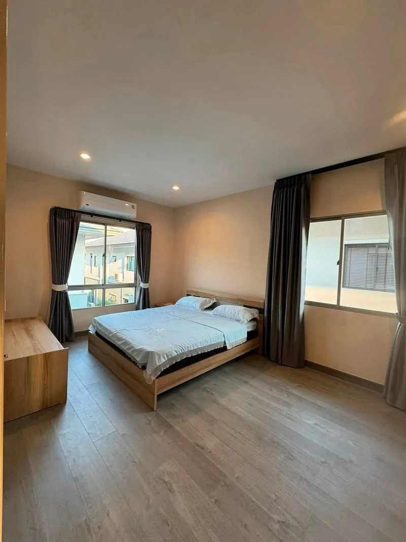 The Palm : Krungthep Kreetha – Wongwaen | Luxury 4-Bedroom Detached House for Rent
